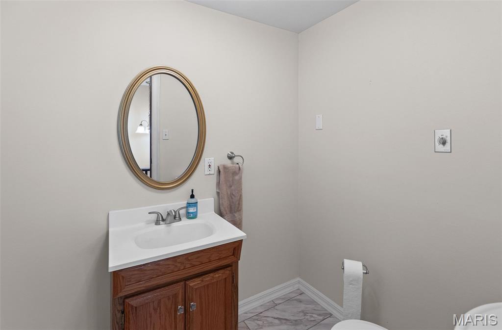 653 Elfgen Street Alton, IL 62002 - Photo 35 of 38
