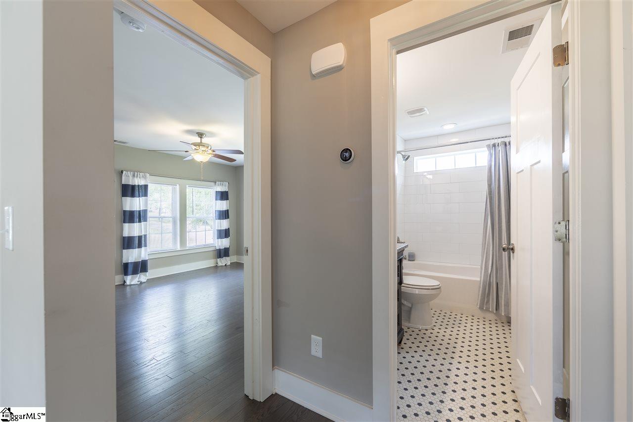 110 Maco Street Greenville, SC 29607 - Photo 16 of 24