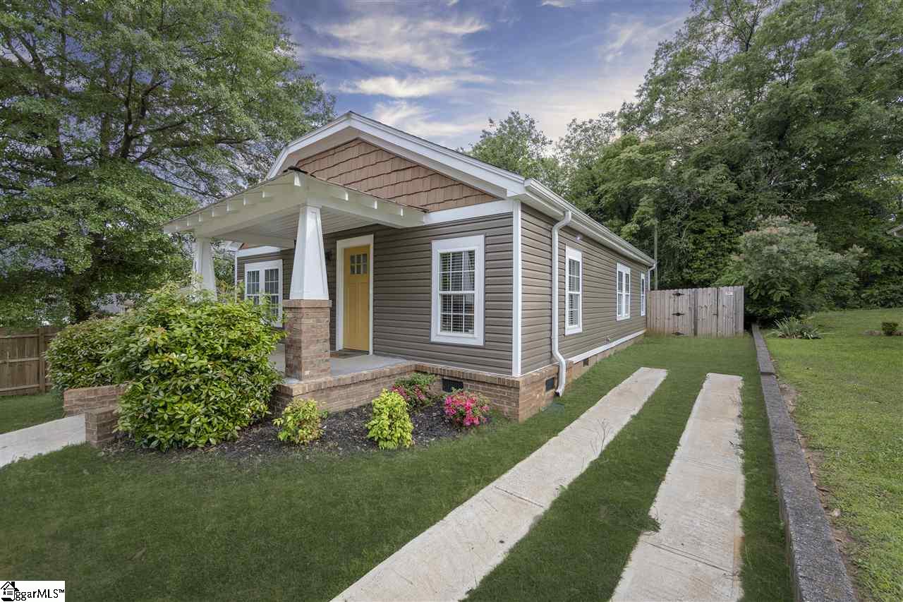 110 Maco Street Greenville, SC 29607 - Photo 3 of 24