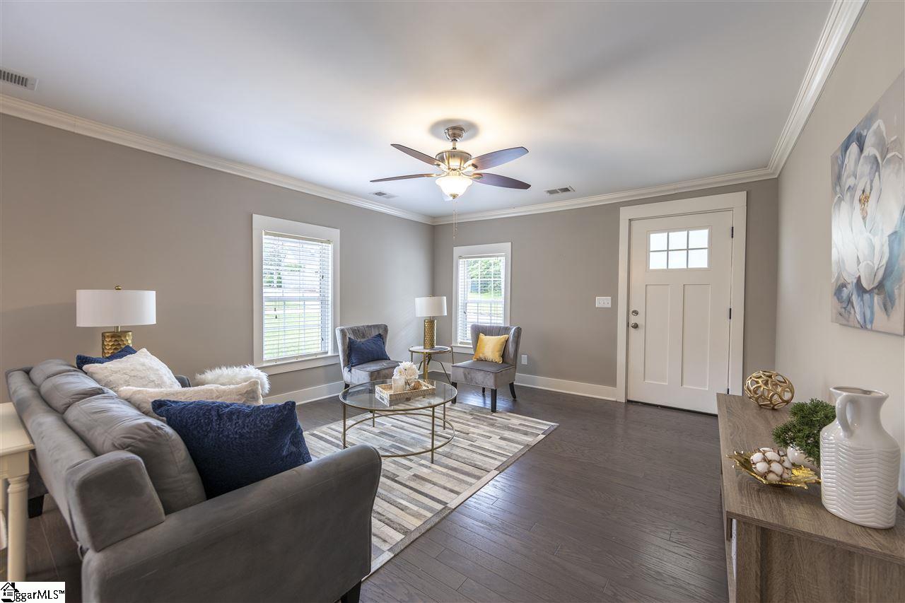 110 Maco Street Greenville, SC 29607 - Photo 7 of 24