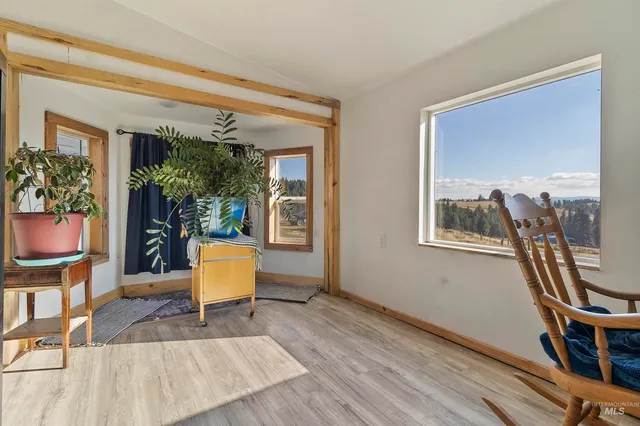 $599,000 | 1311 Gold Hill Road, Princeton, ID 83857