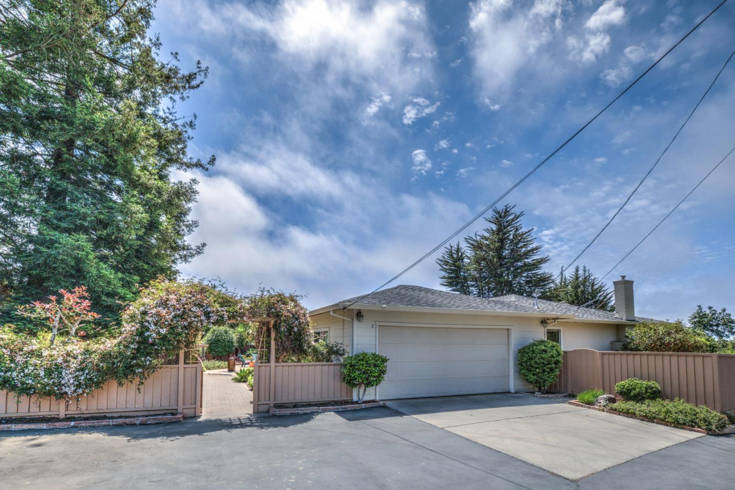 36 Robak Drive Watsonville, CA 95076 - Photo 26 of 39 front view of a house