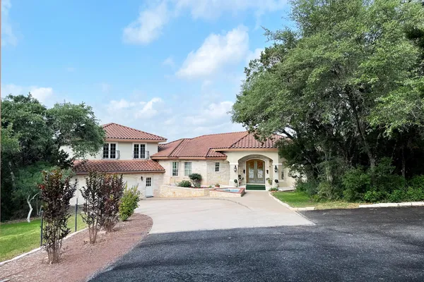 $2,500,000 | 25400 River Road, Spicewood, TX 78669