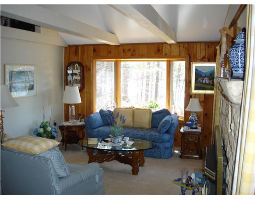 43 Turtle Cove Road Raymond, ME 04071 - Photo 10 of 25 Living Room.
