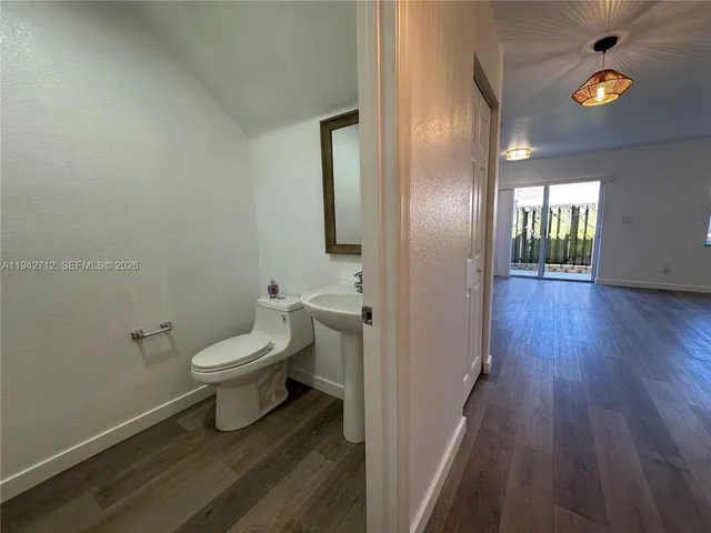 $3,095 | 322 Northeast 3rd Street, Unit C, Hallandale Beach, FL 33009