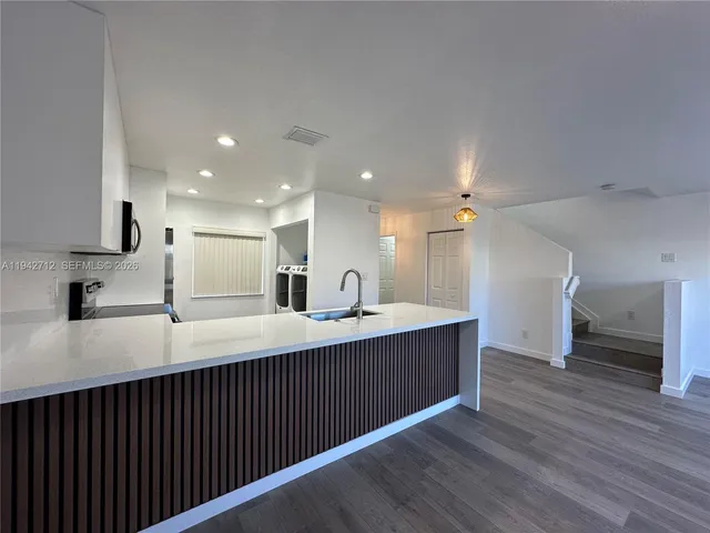 $3,095 | 322 Northeast 3rd Street, Unit C, Hallandale Beach, FL 33009