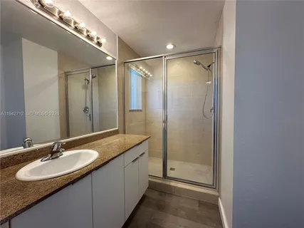 $3,095 | 322 Northeast 3rd Street, Unit C, Hallandale Beach, FL 33009