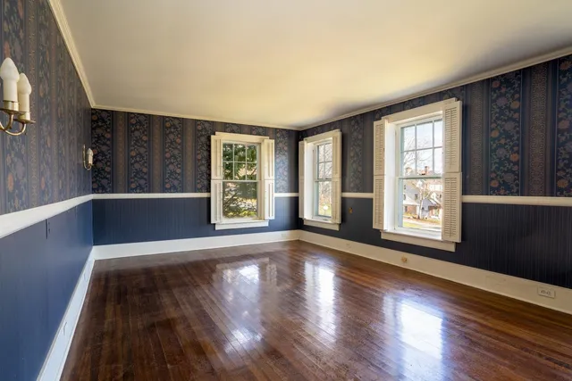 $1,300,000 | 3309-3321 Main Street, Manchester, VT 05254