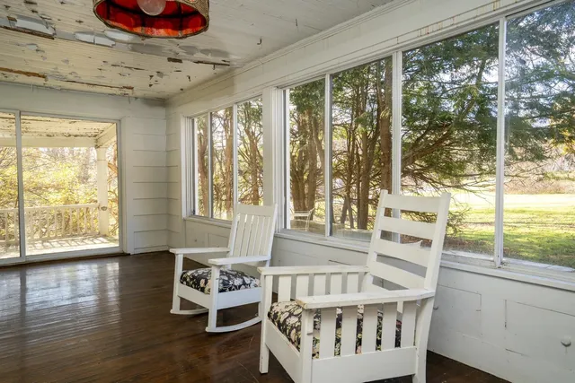 $1,300,000 | 3309-3321 Main Street, Manchester, VT 05254