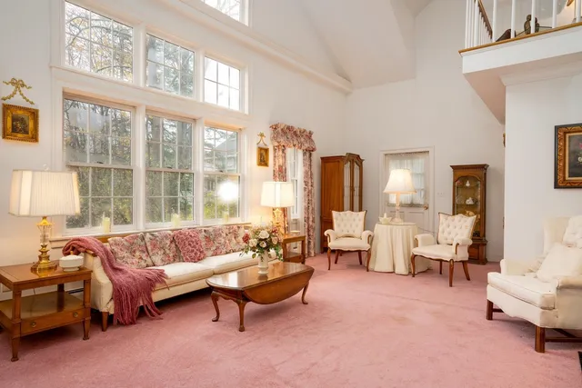 $1,300,000 | 3309-3321 Main Street, Manchester, VT 05254