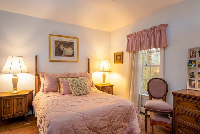 $1,300,000 | 3309-3321 Main Street, Manchester, VT 05254