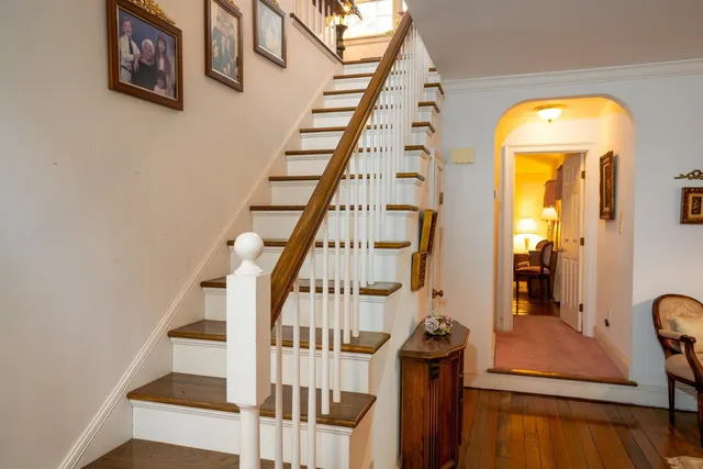 $1,300,000 | 3309-3321 Main Street, Manchester, VT 05254