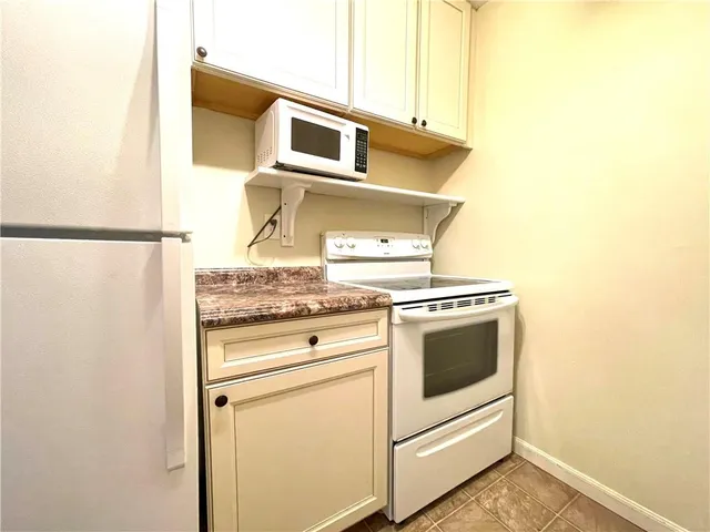 a close view of stove top oven