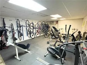 $1,999 | 35 Park Avenue, Unit 2L, Suffern, NY 10901