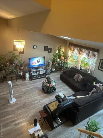 $599,000 | 1091 East 72nd Street, Unit 20 | Georgetown