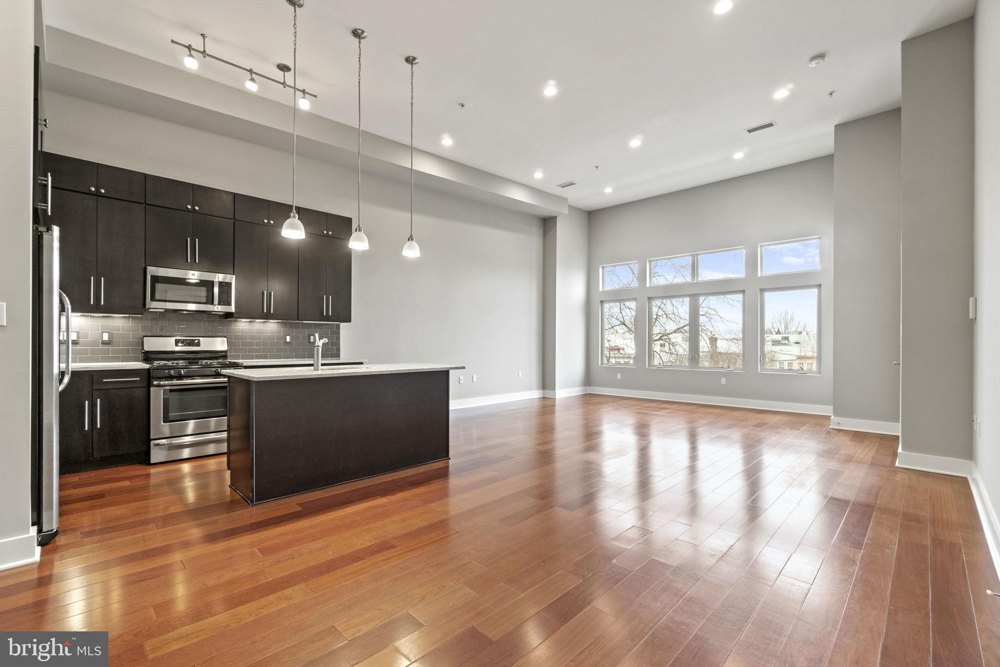 Welcome to 762 Park Road, NW Residence 6