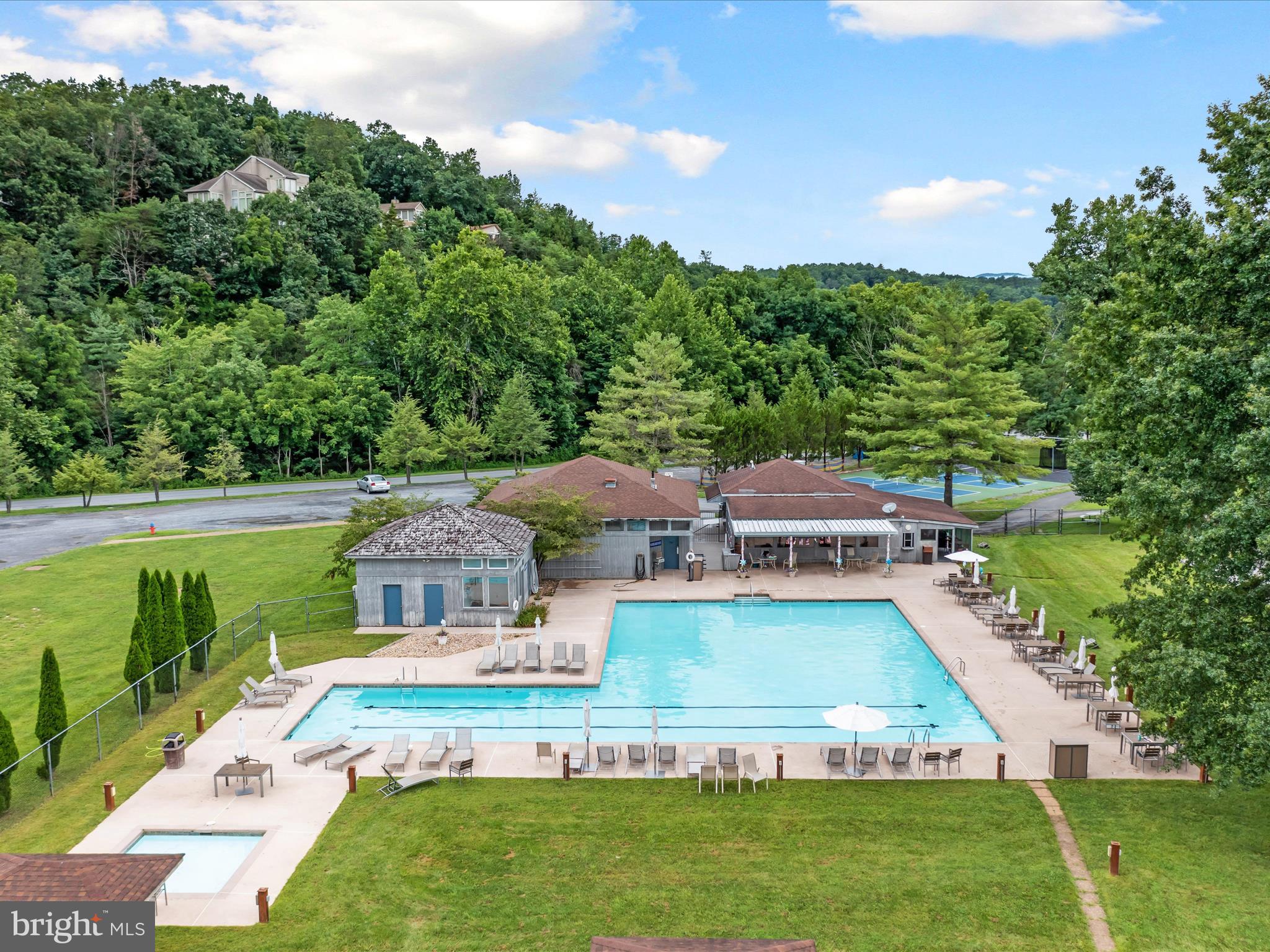 158 Redtail Court Basye, VA 22810 - Photo 68 of 79 DJI_0763