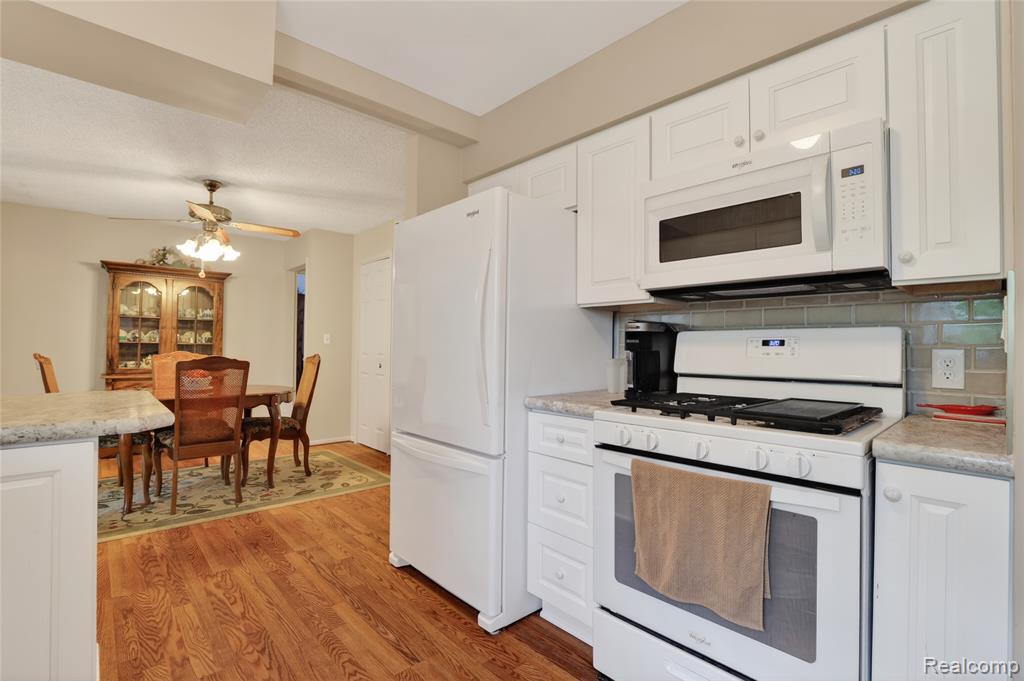 5090 Torrey Road Flint, MI 48507 - Photo 10 of 43
