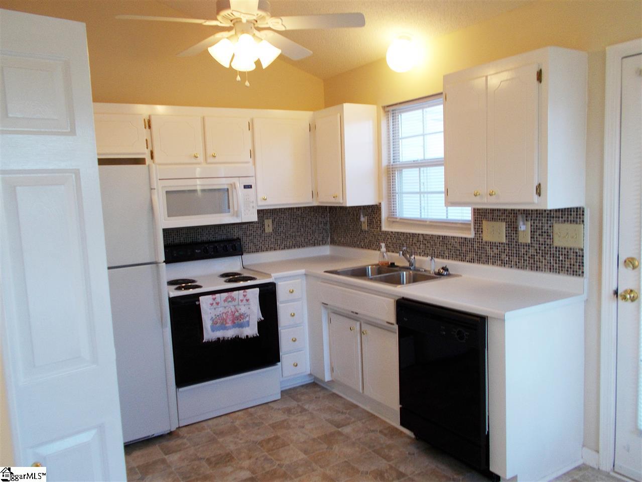 421 Craig Street Fountain Inn, SC 29644 - Photo 6 of 13