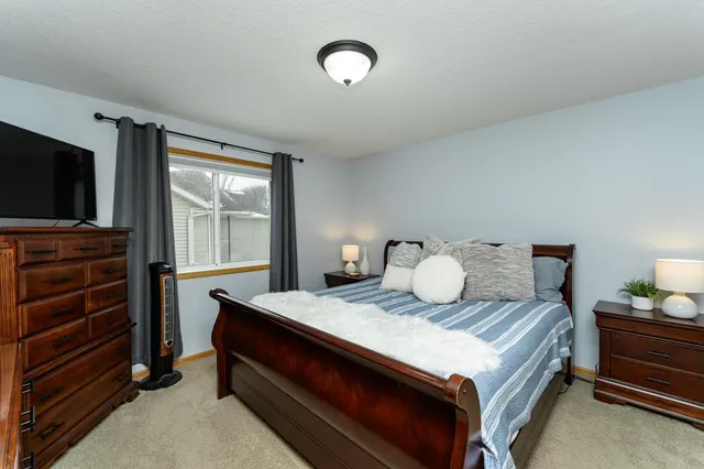 $393,000 | 3852 46 Avenue Northwest, Rochester, MN 55901