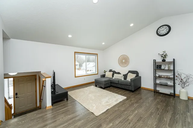 $393,000 | 3852 46 Avenue Northwest, Rochester, MN 55901