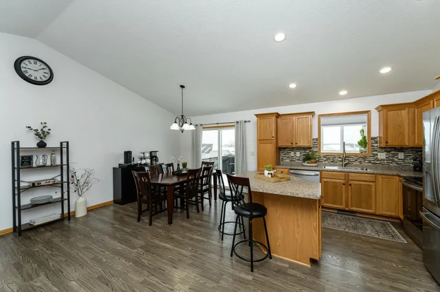 $393,000 | 3852 46 Avenue Northwest, Rochester, MN 55901