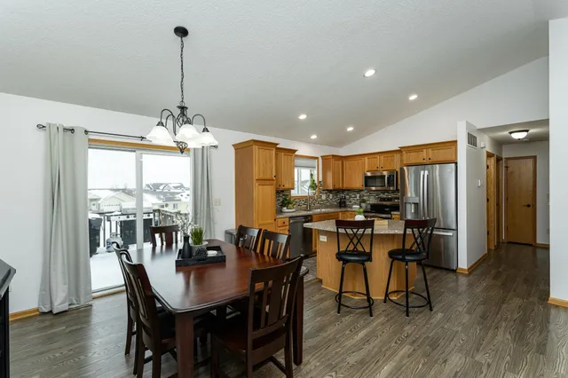 $393,000 | 3852 46 Avenue Northwest, Rochester, MN 55901