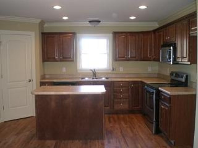 540 Tanner Road Greenville, SC 29607 - Photo 2 of 8 Gallery Image 2