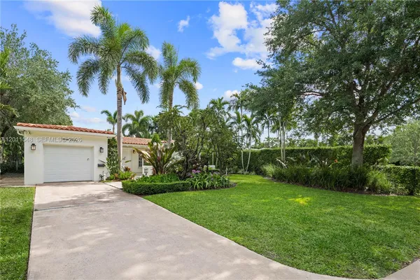 $8,500 | 1111 Placetas Avenue, Coral Gables, FL 33146