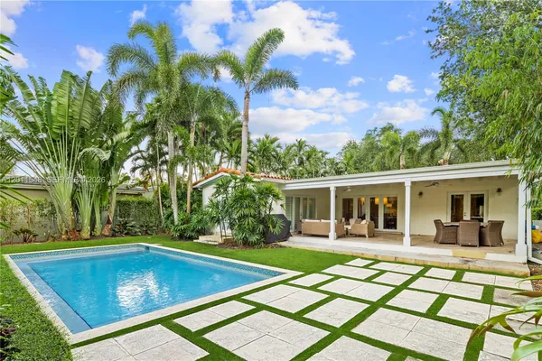 $8,500 | 1111 Placetas Avenue, Coral Gables, FL 33146