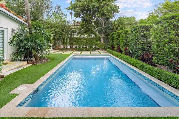 $8,500 | 1111 Placetas Avenue, Coral Gables, FL 33146