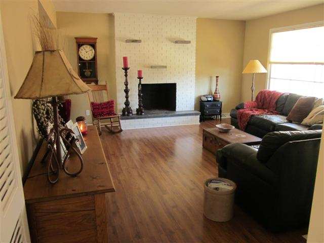 4339 North Koerner Road Peoria, IL 61615 - Photo 6 of 15 Gallery Image 6