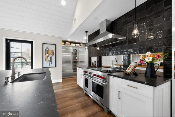 $1,595,000 | 694 Countess Drive, Yardley, PA 19067