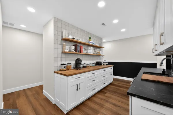 $1,595,000 | 694 Countess Drive, Yardley, PA 19067