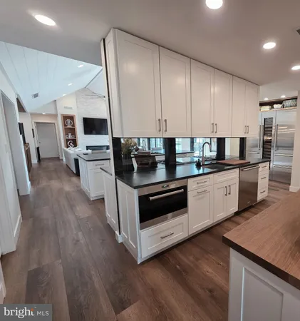 $1,595,000 | 694 Countess Drive, Yardley, PA 19067