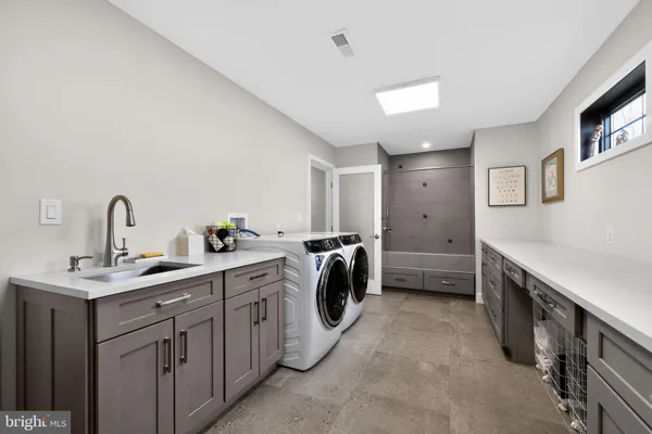 $1,595,000 | 694 Countess Drive, Yardley, PA 19067