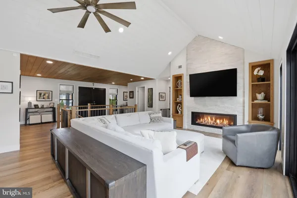 $1,595,000 | 694 Countess Drive, Yardley, PA 19067