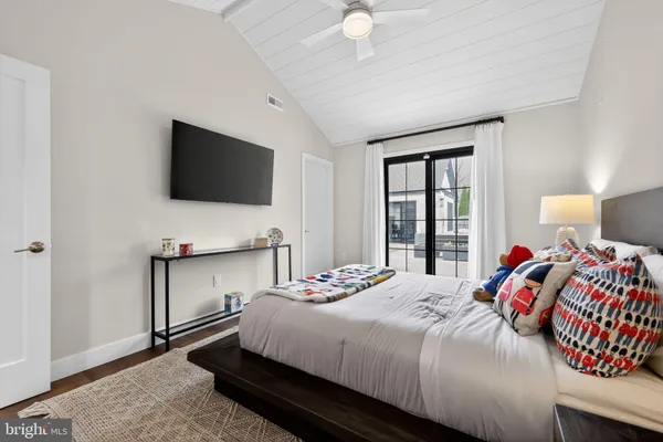 $1,595,000 | 694 Countess Drive, Yardley, PA 19067