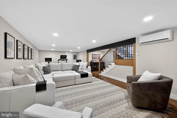 $1,595,000 | 694 Countess Drive, Yardley, PA 19067