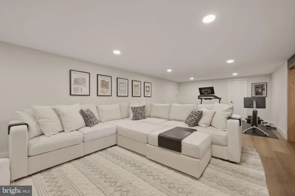 $1,595,000 | 694 Countess Drive, Yardley, PA 19067