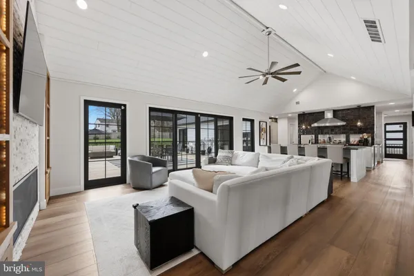 $1,595,000 | 694 Countess Drive, Yardley, PA 19067