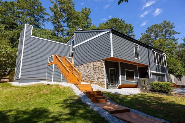 $644,900 | 4053 Northwest Spalding Hollow, Peachtree Corners, GA 30092