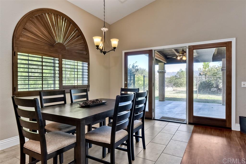 945 Canyon Heights Road Fallbrook, CA 92028 - Photo 16 of 25