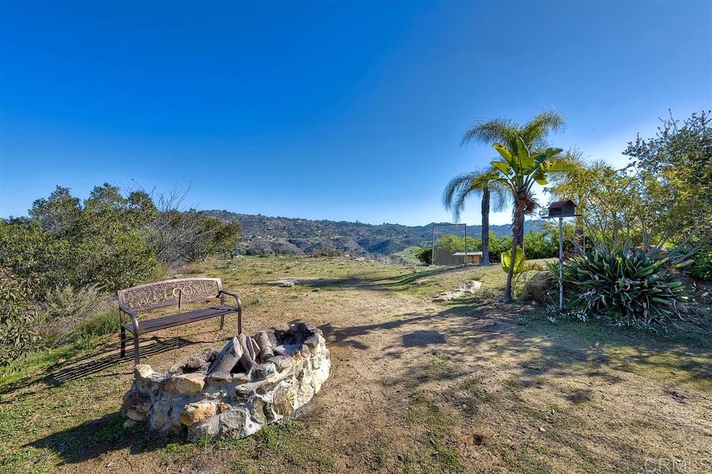 945 Canyon Heights Road Fallbrook, CA 92028 - Photo 23 of 25