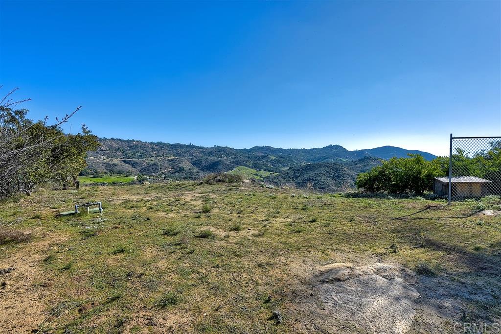 945 Canyon Heights Road Fallbrook, CA 92028 - Photo 24 of 25