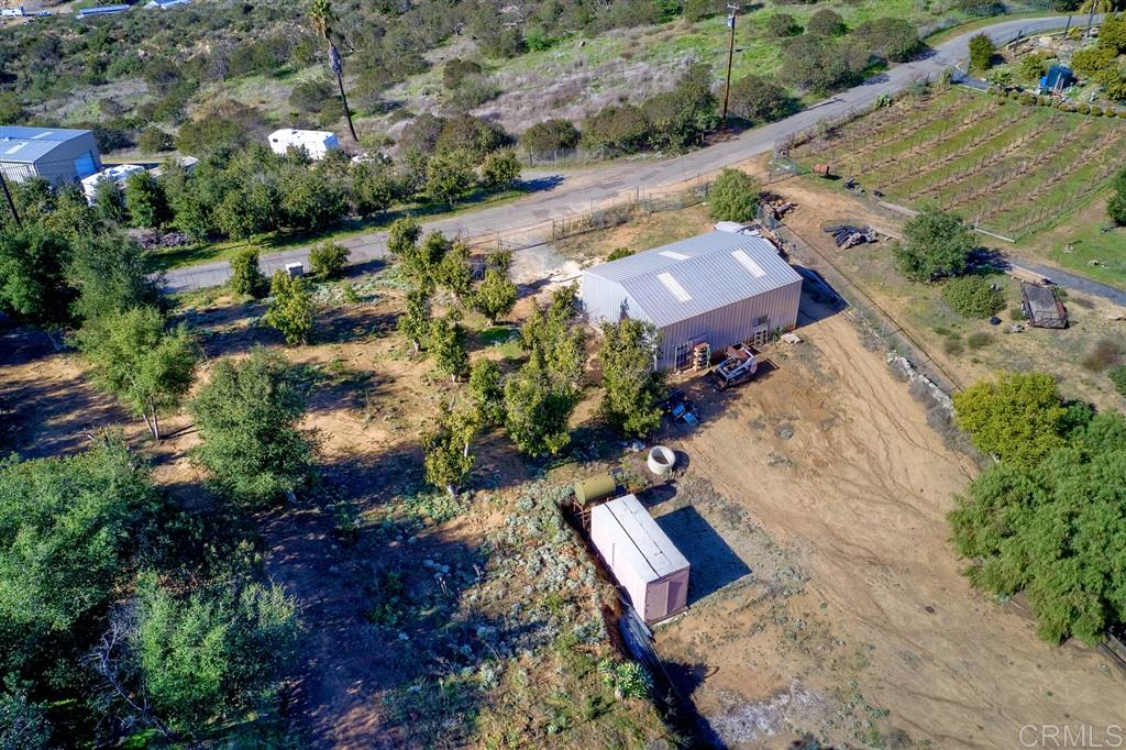 945 Canyon Heights Road Fallbrook, CA 92028 - Photo 4 of 25