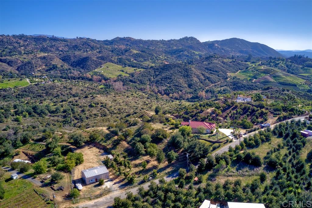 945 Canyon Heights Road Fallbrook, CA 92028 - Photo 5 of 25