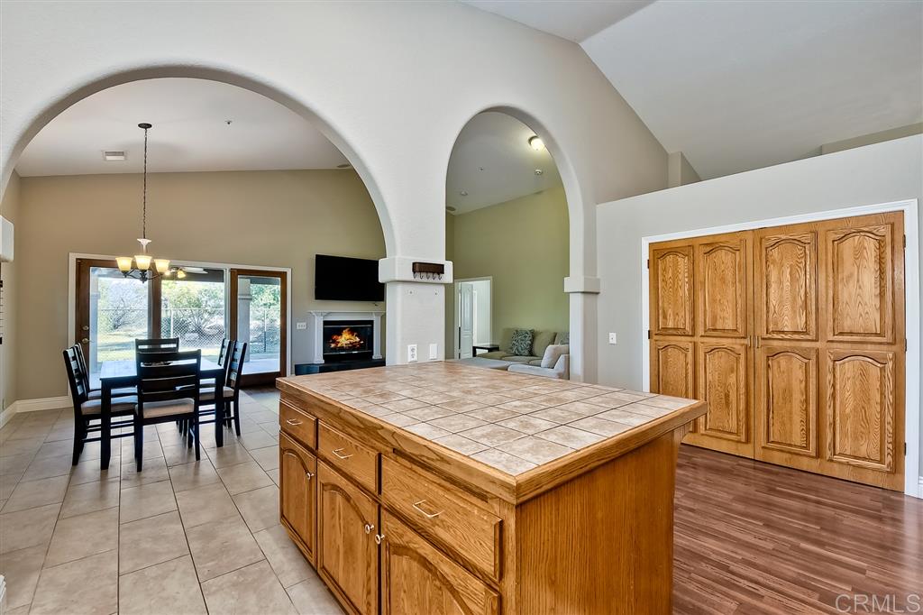 945 Canyon Heights Road Fallbrook, CA 92028 - Photo 9 of 25