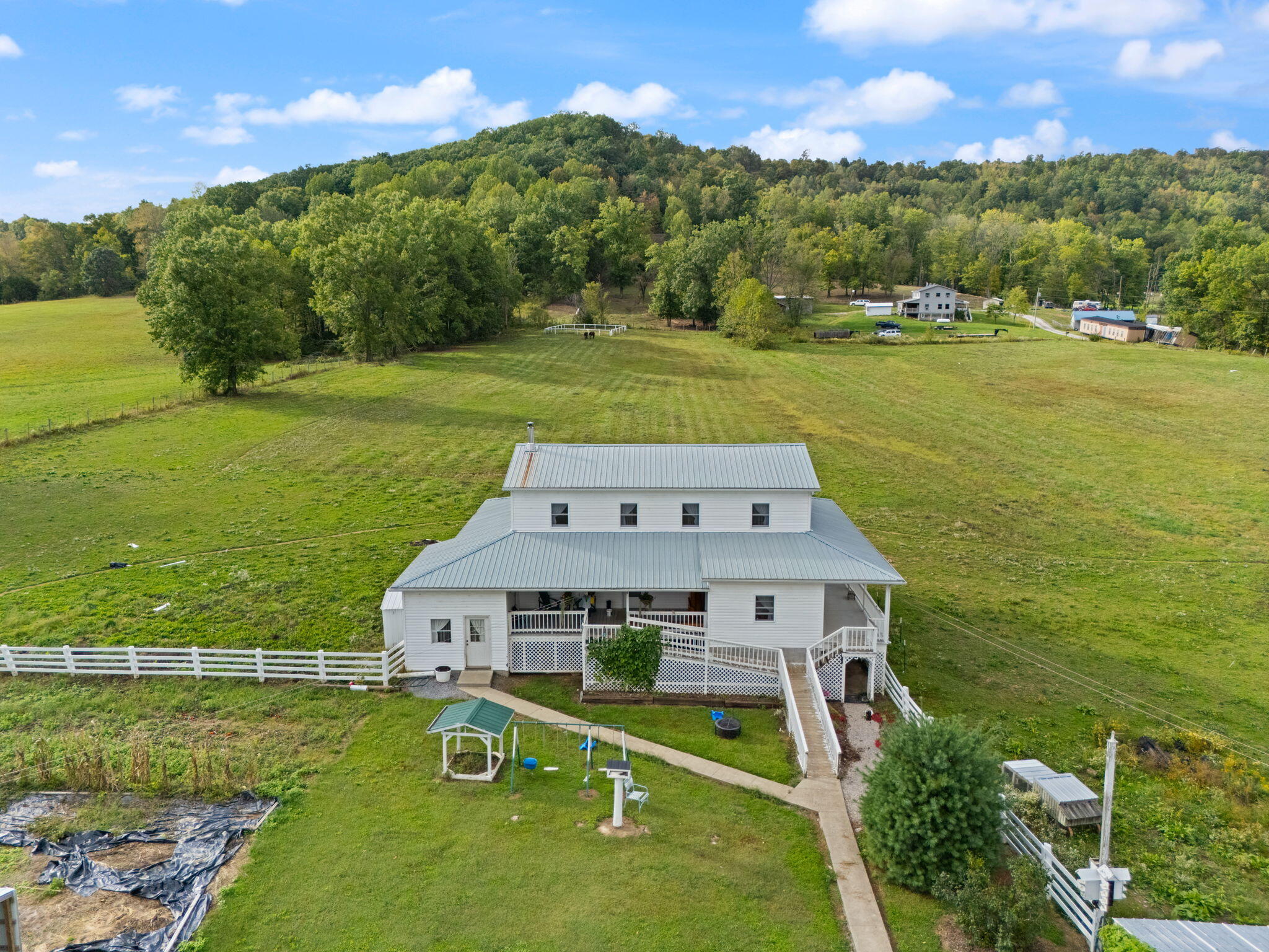 1941 Big Bend Locust Road Hillsboro, KY 41049 - Photo 12 of 57 11-web-or-mls-DJI_20240930165608_0171_D