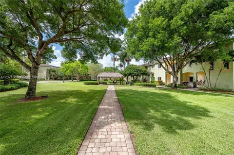 $365,000 | 2343 Southeast 16th Place, Homestead, FL 33035